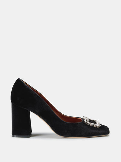 Le Monde Beryl Black velvet Isa heeled pump with trapezoid brooch at Collagerie