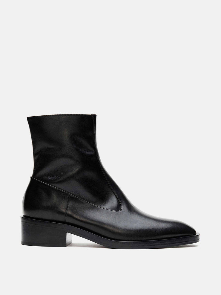 Black leather Jodhpur boots