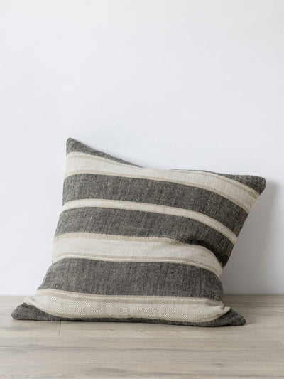 Cultiver Grey and white Mira linen cushion cover - Enzo at Collagerie
