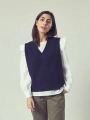 Sleeveless tabard