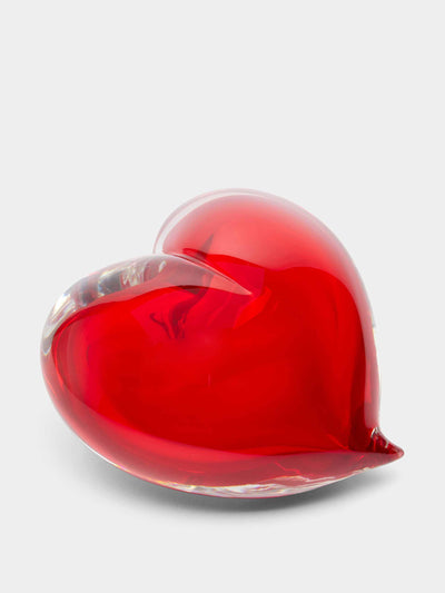 Giberto Glass heart paperweight at Collagerie