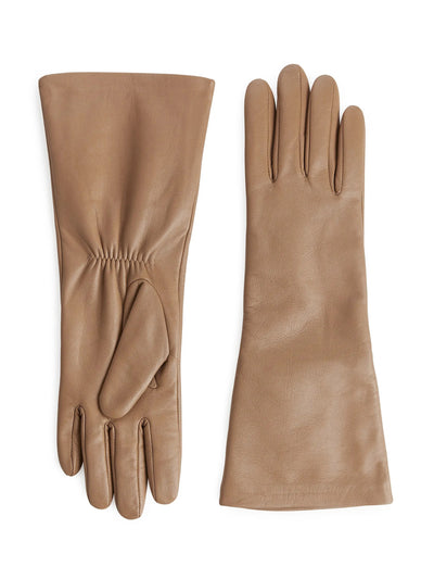 Arket Beige leather gloves at Collagerie