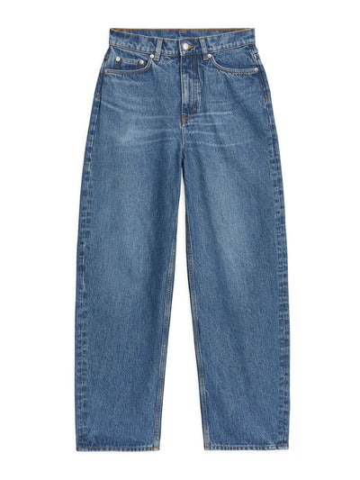 Arket Barrel leg jeans at Collagerie