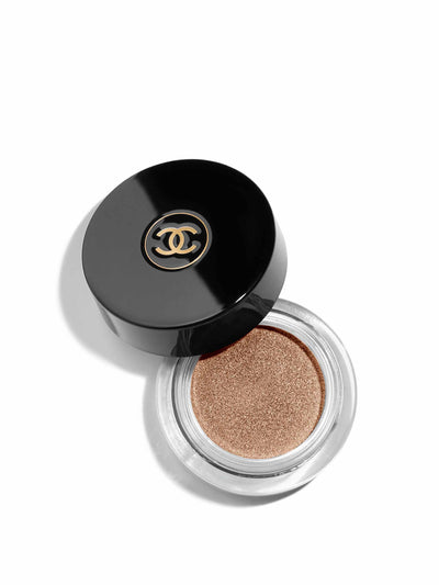 Chanel Long wear cream eyeshadow at Collagerie