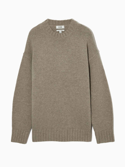 Cos Oversized cashmere jumper at Collagerie