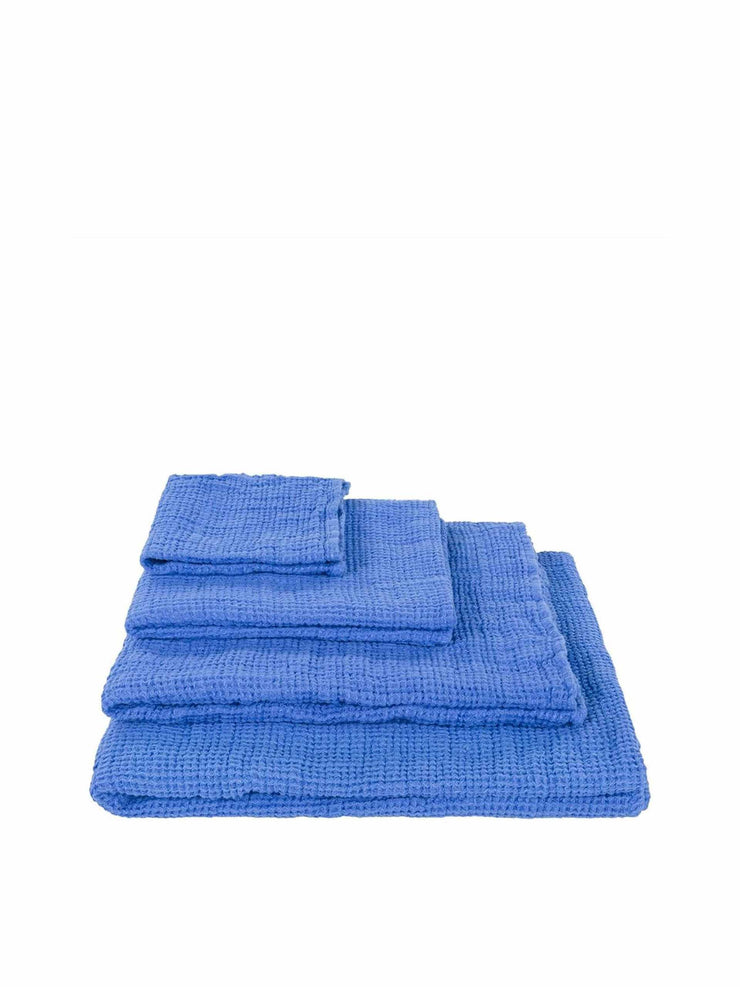 Ultramarine towels