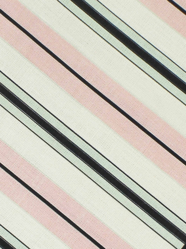 The Harlequin table linen