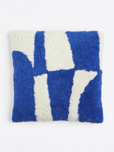 H&M home Tufted wool cushion cover at Collagerie