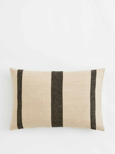 H&M Home Jute-blend cushion cover at Collagerie