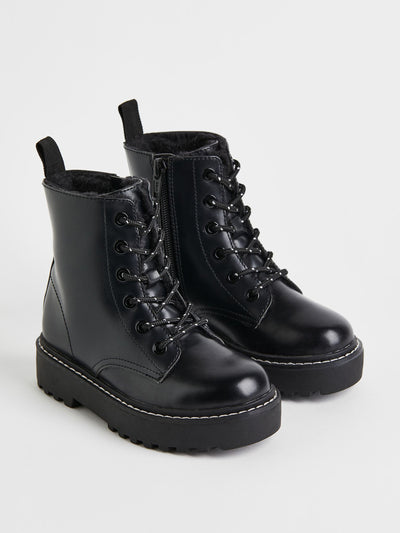 H&M Boots with lacing at Collagerie