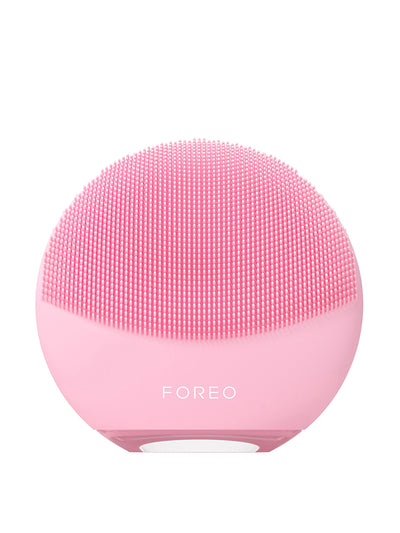 Foreo Facial cleansing device at Collagerie