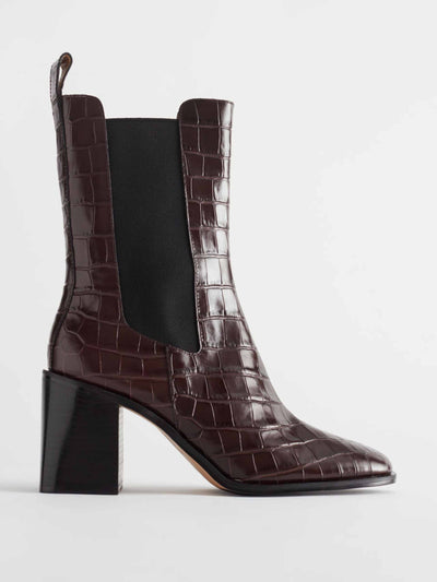 & Other Stories Heeled leather chelsea boots at Collagerie