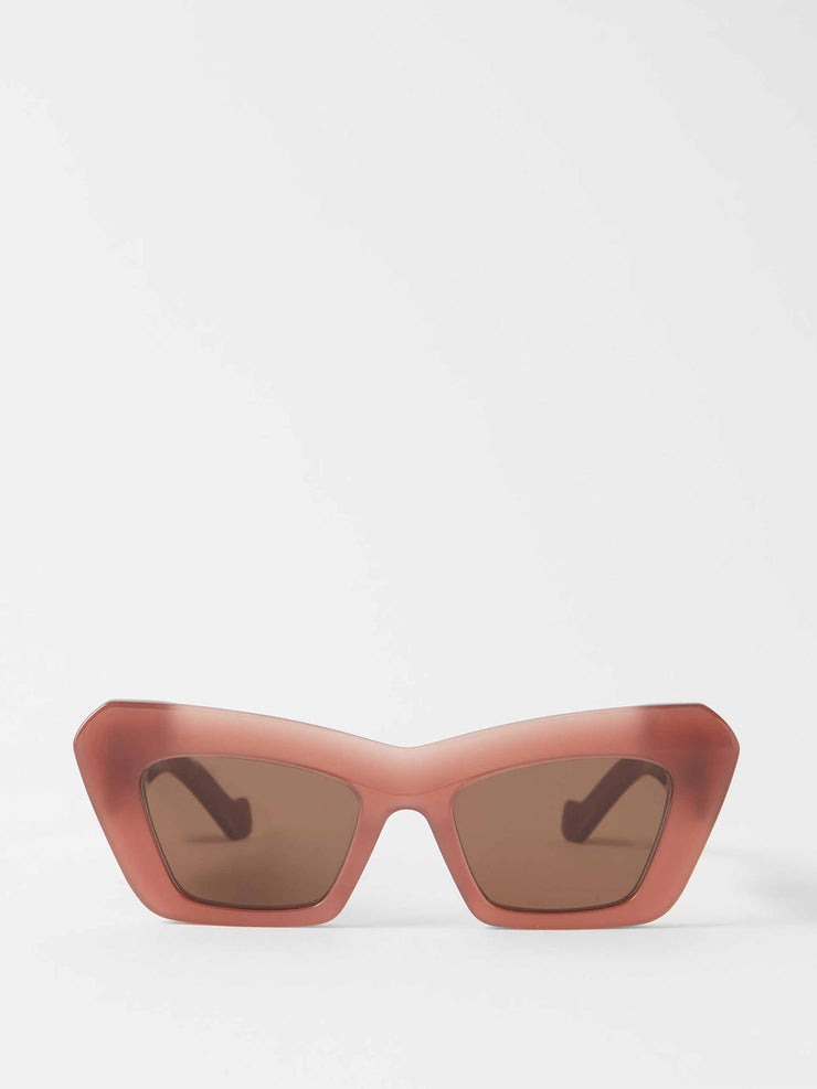 Oversized cat eye sunglasses