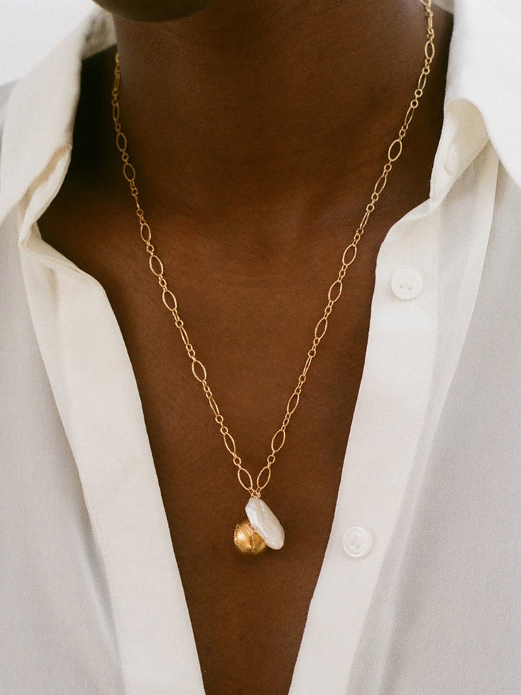 Gold “Moon Fever” necklace