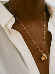 Gold “Moon Fever” necklace