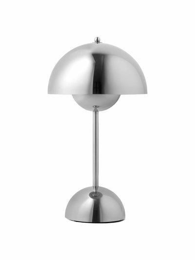 Nordic Nest Flowerpot portable table lamp VP9 at Collagerie